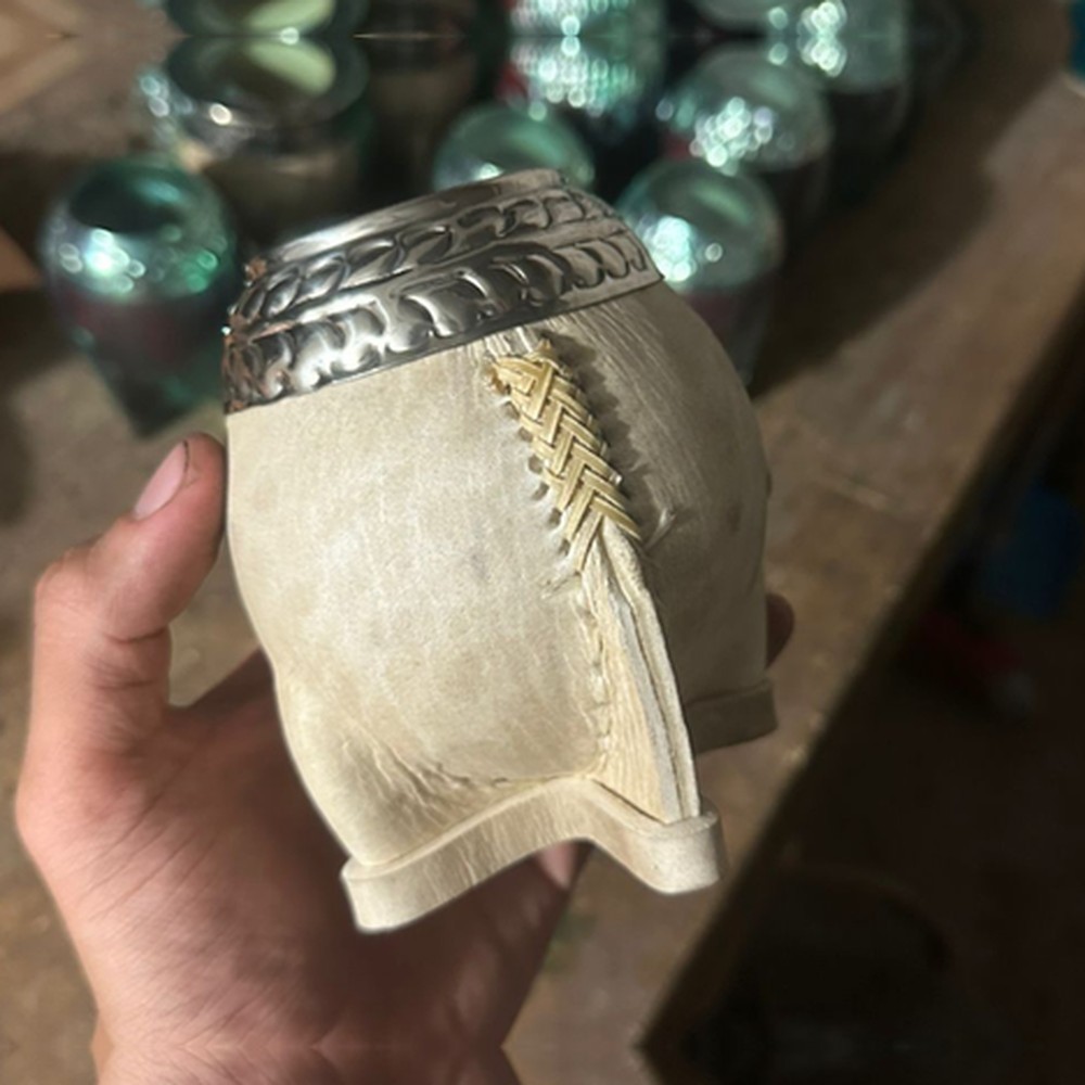 Mate Torpedo cuero crudo, opción costura tiento, ángulo 2