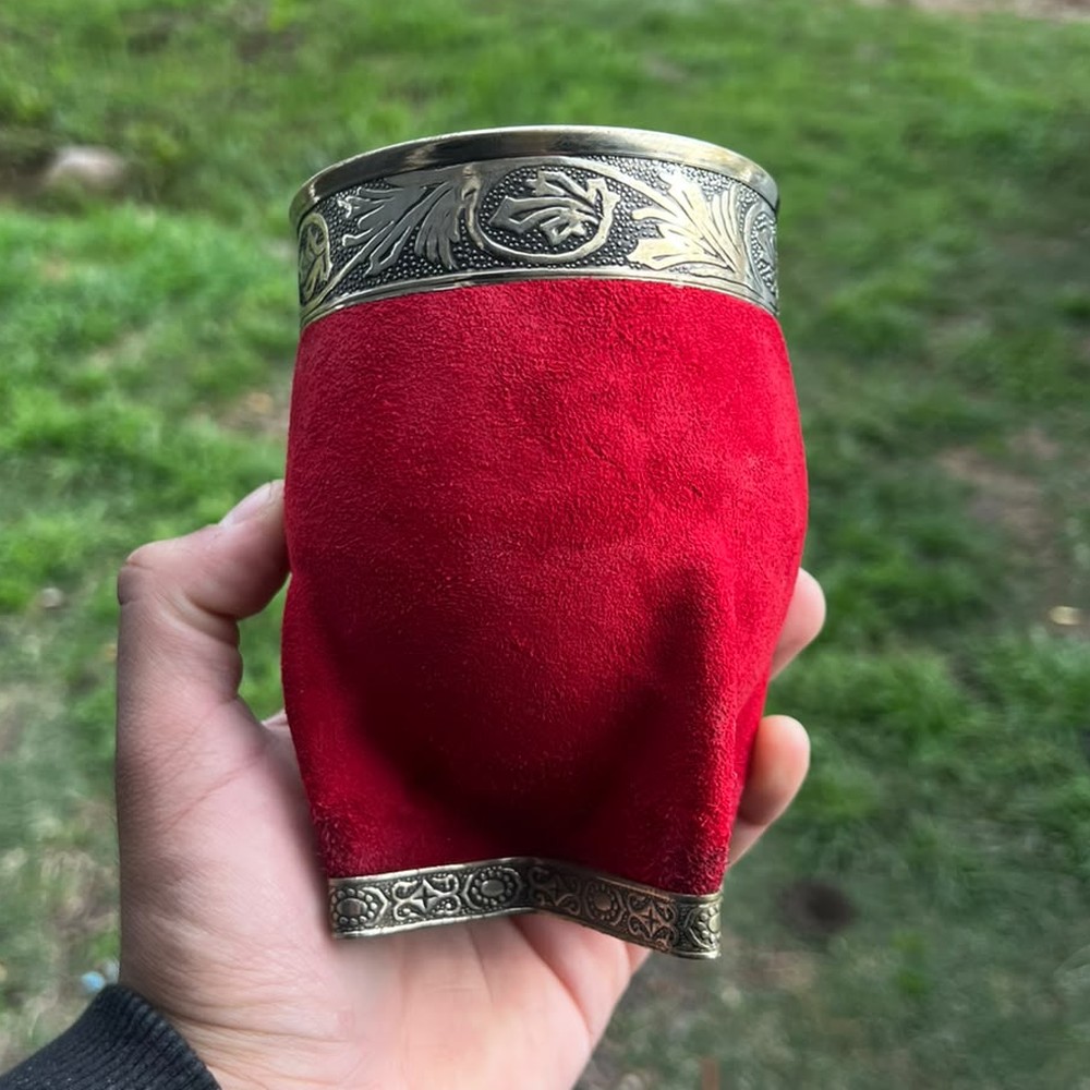 Mate Imperial Gamuzado, gamuza, virola y base de alpaca, ángulo 3